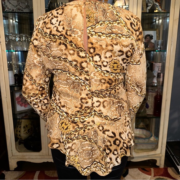 Jennifer Lopez blouse - Picture 2 of 4